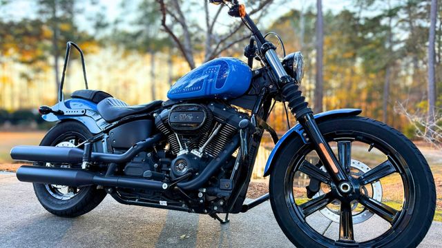 '22 HD Street Bob 114